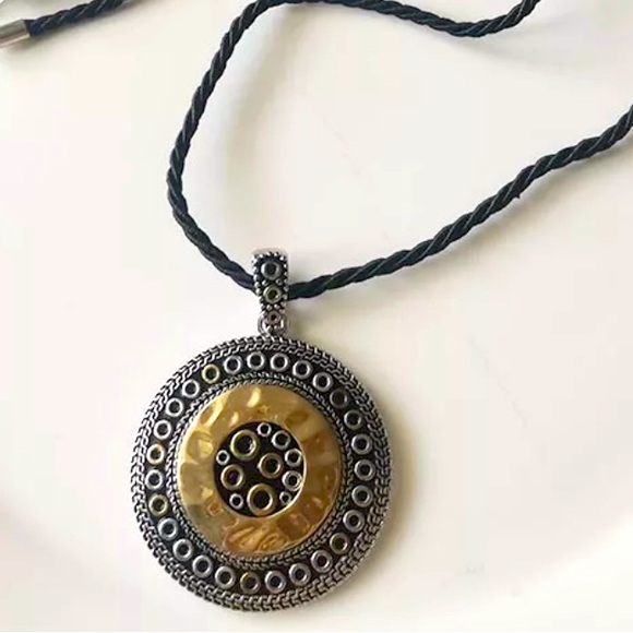 30" Lia Sophia Round Pendant Rope Necklace Circles Gold & Silver Tone Signed HTF - Picture 1 of 3